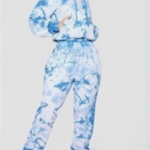 blue and white tie-dye hoodie and sweatpants set